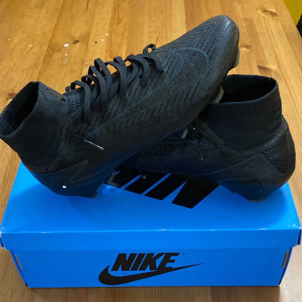 Nike Zoom Mercurial Superfly soccer cleats